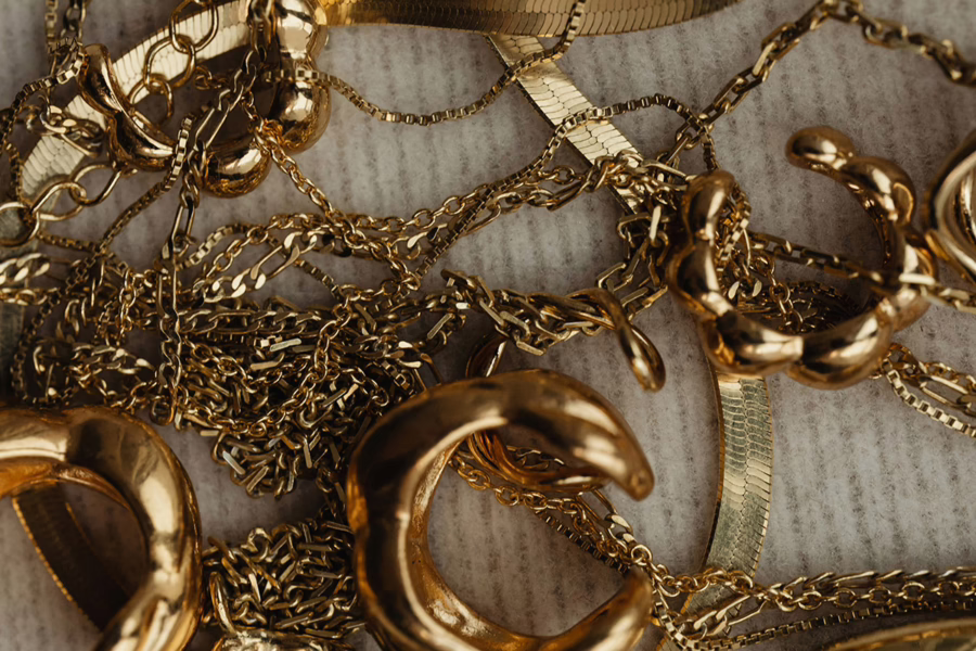 Recognising Genuine Gold at Home